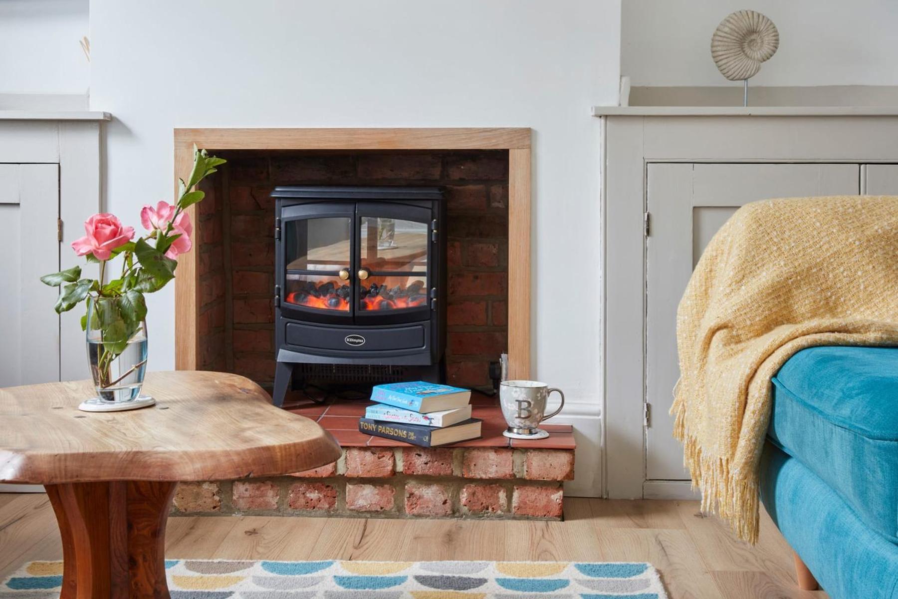 Spacious Coastal Cottage Close To Beach - Bailey Cottage Deal Buitenkant foto