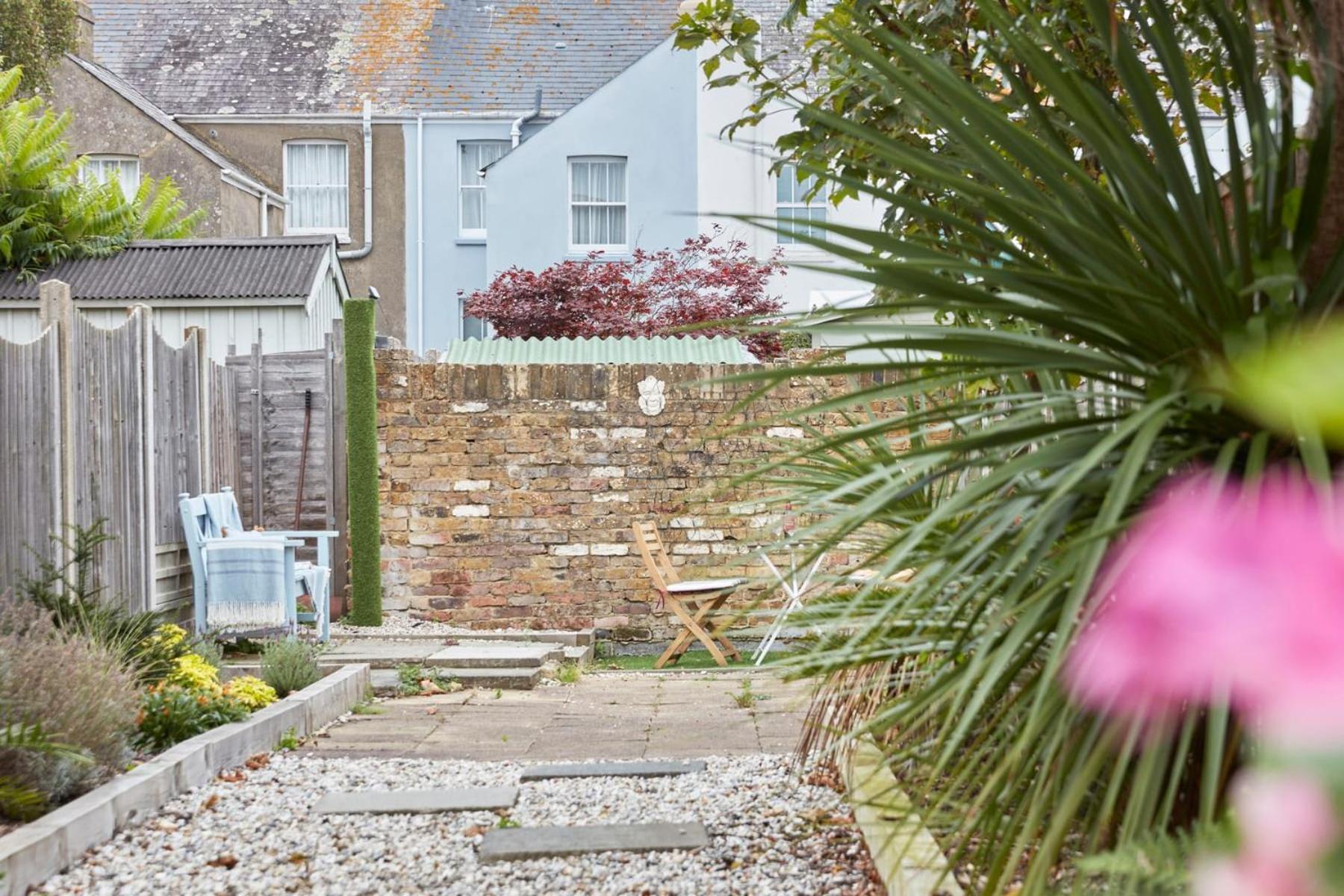 Spacious Coastal Cottage Close To Beach - Bailey Cottage Deal Buitenkant foto