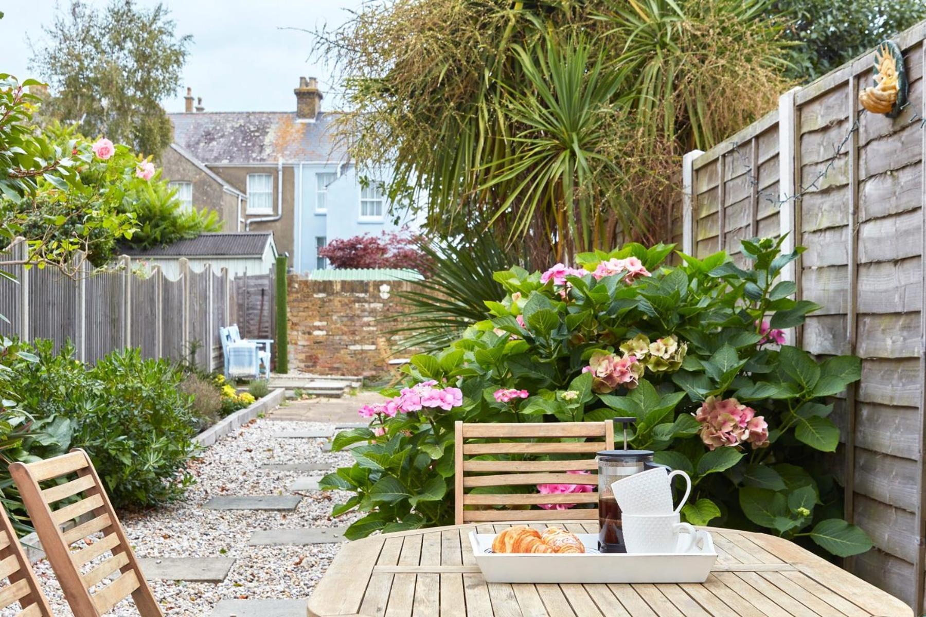 Spacious Coastal Cottage Close To Beach - Bailey Cottage Deal Buitenkant foto